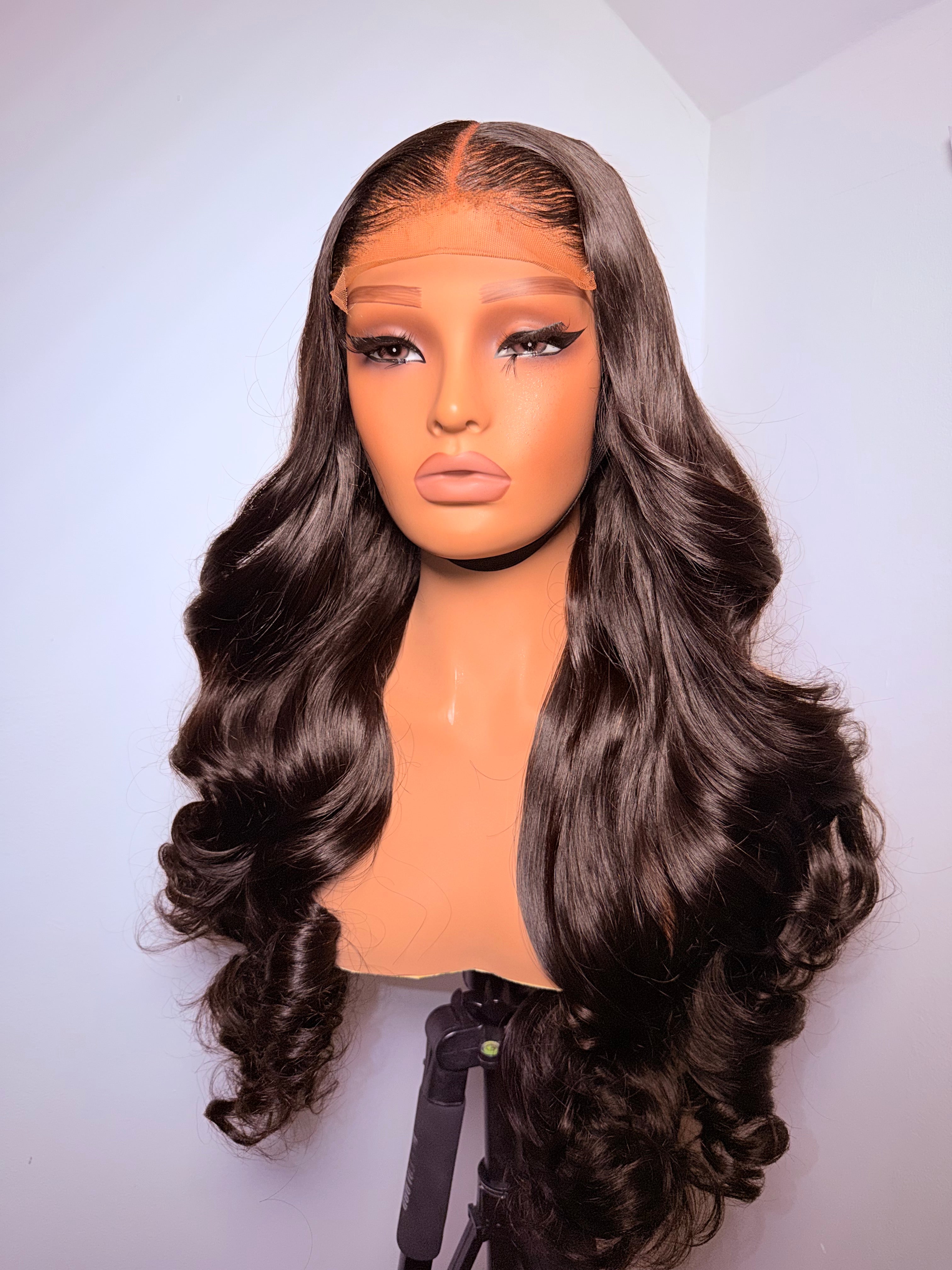 26” 5x5 lace front luxe bounce -300g