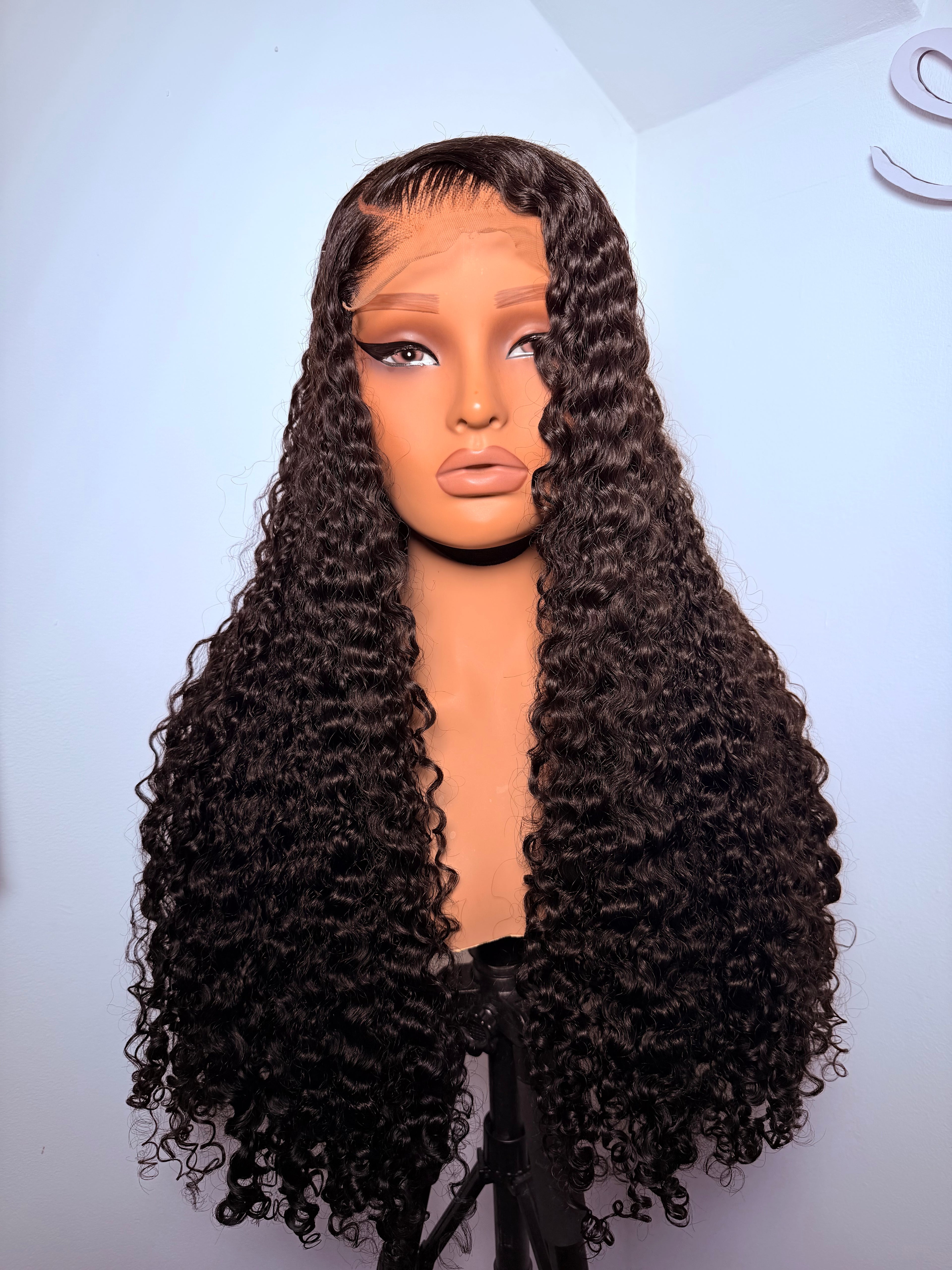 26” 5x5 lace luxury pixie curls -300g. 450 density