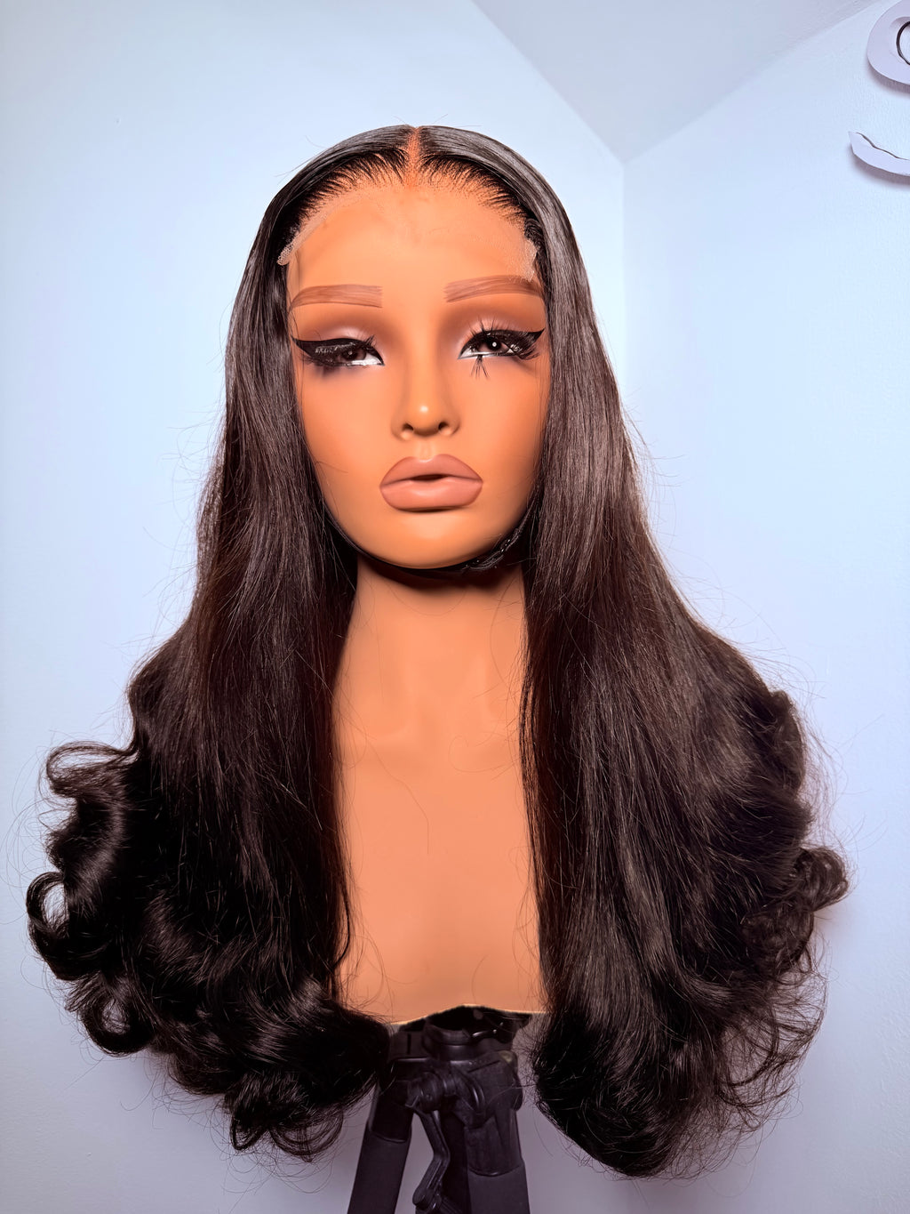 26” 5x5 HD virgin raw Vietnamese dancing tip bounce 
(Pre-bleached, pre plucked, pre styled
Factory wig)