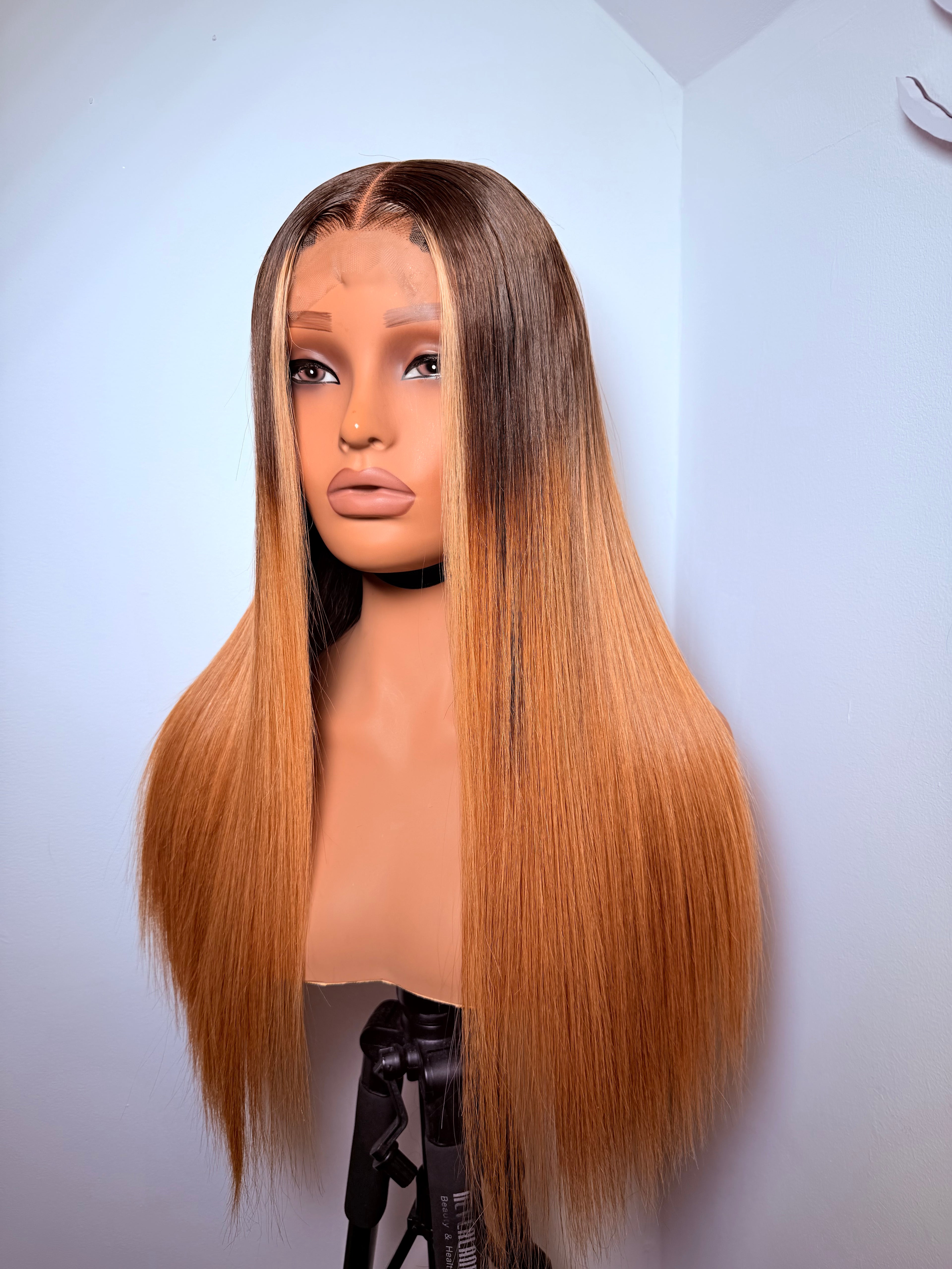 20” 2x6 ombre luxe blonde Vietnamese bonestraight -200g (pre order)