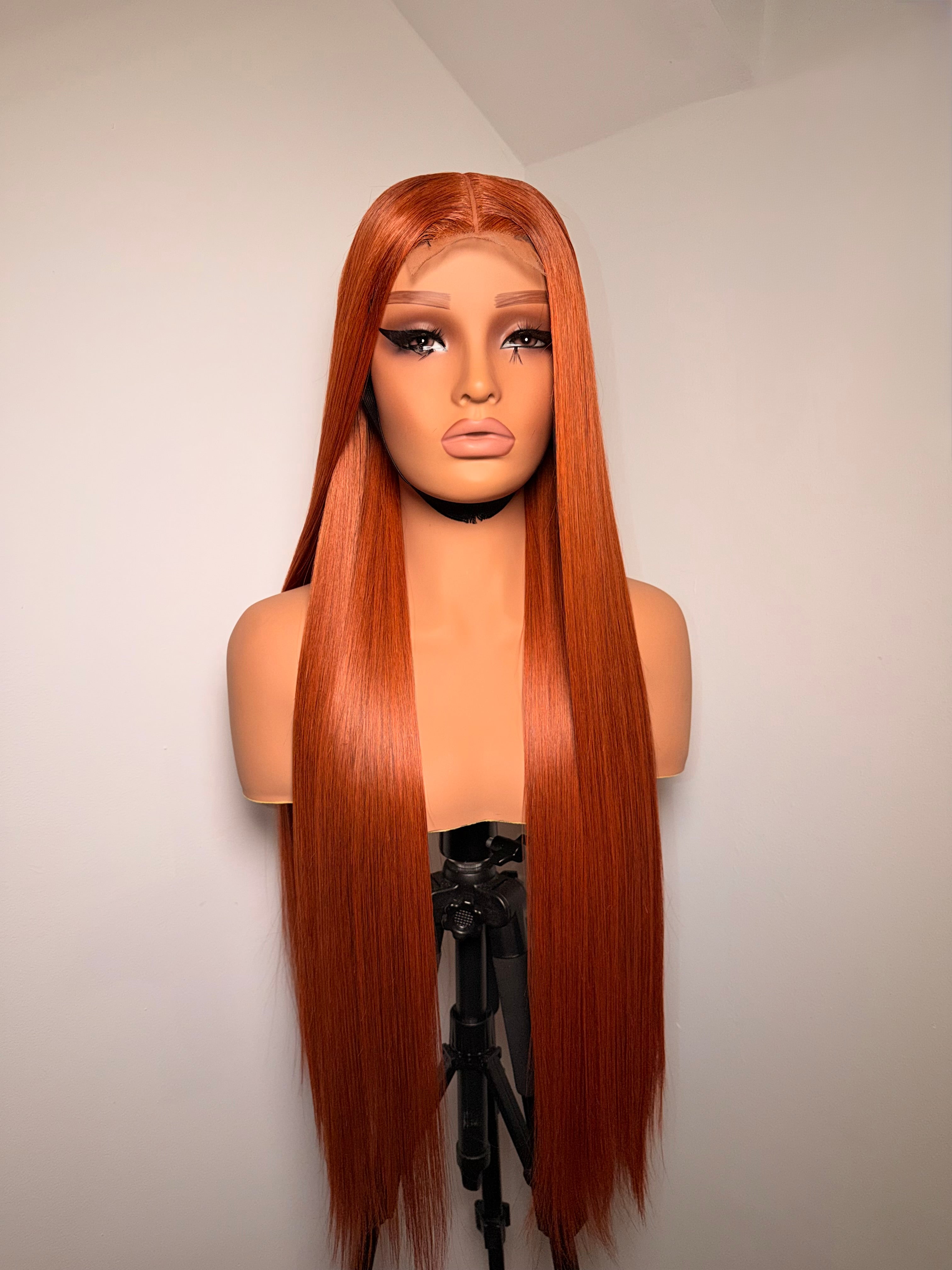 26” 2x6 lace front ginger bone straight -300g