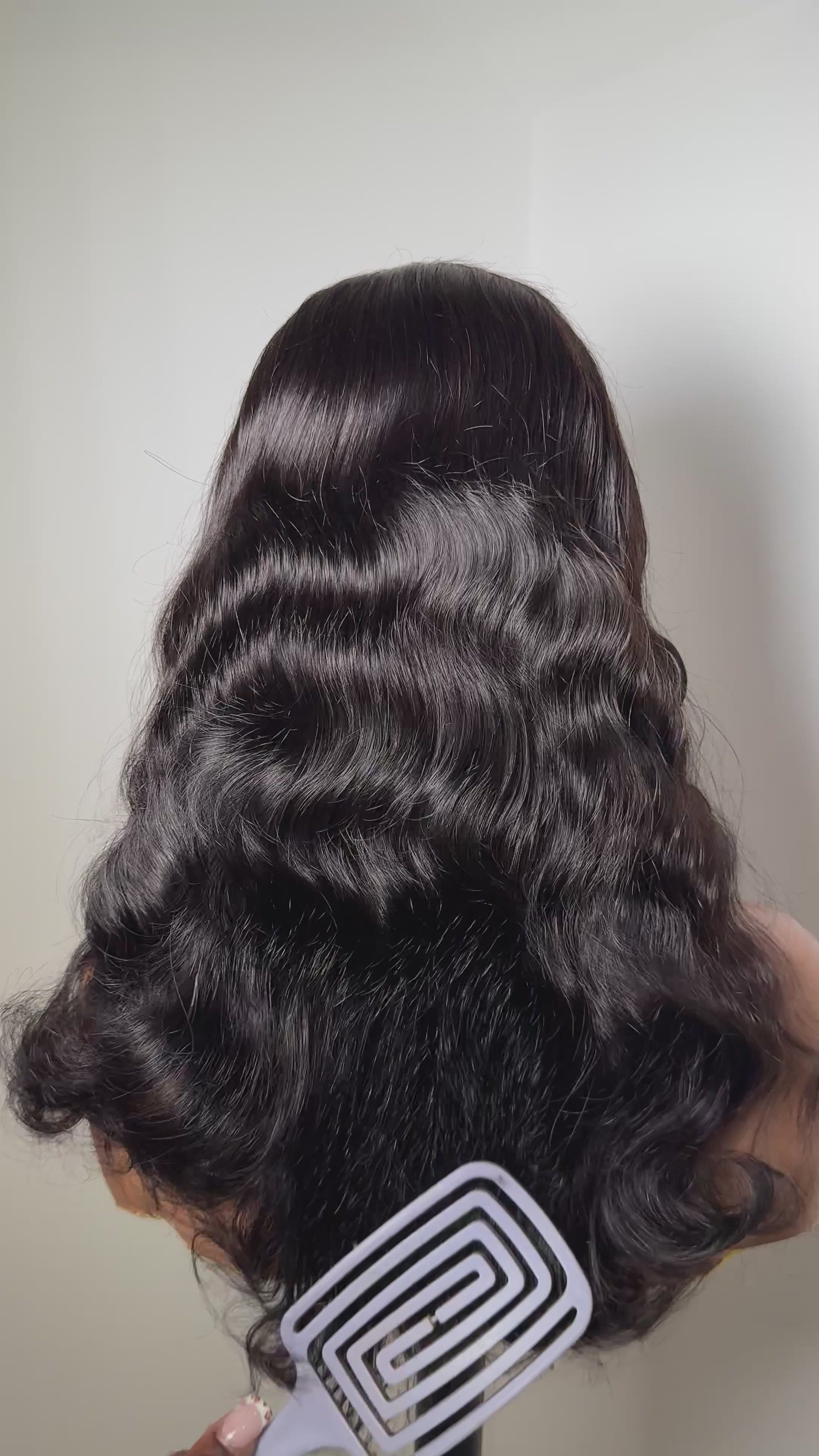 18” 13x4 (glueless) sdd body wave -300g - (new in )